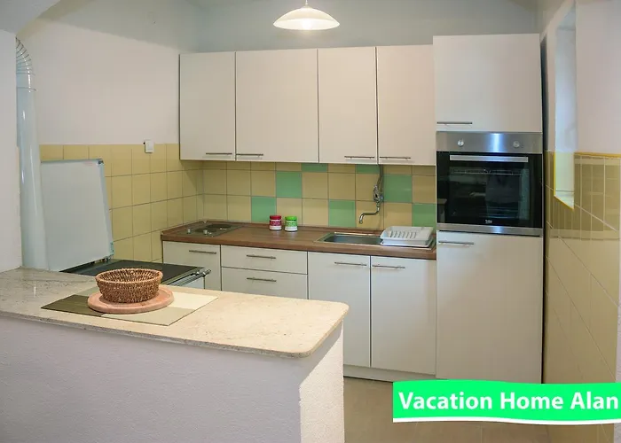 Ferienhaus Vacation Alan *